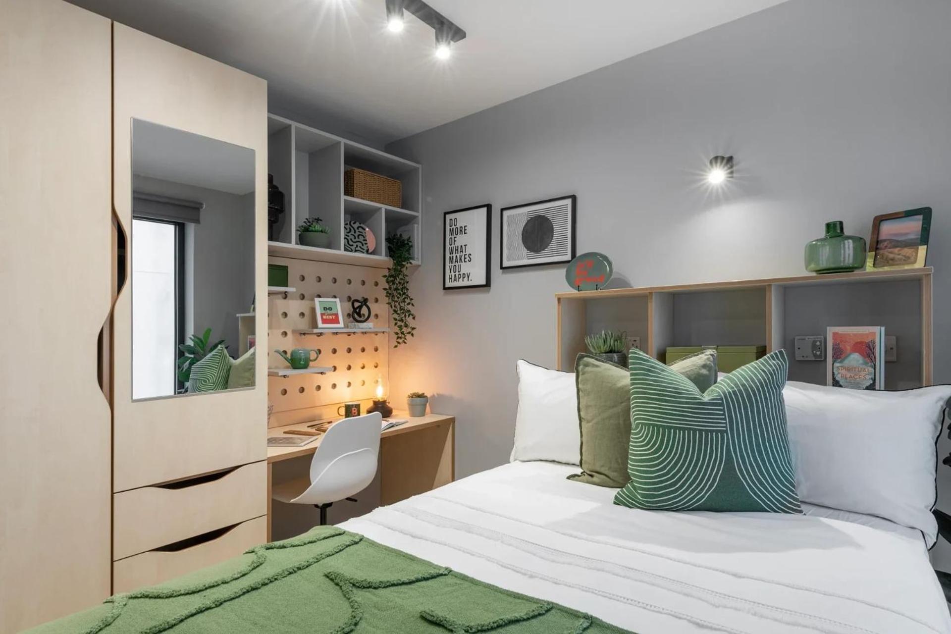 Student Only And Private Ensuites At Alma Place In Apartment