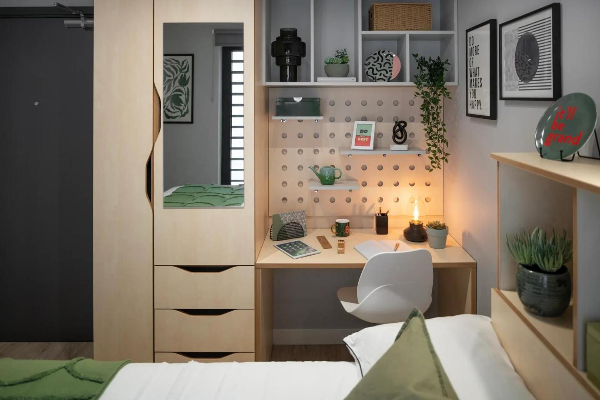 Student Only And Private Ensuites At Alma Place In *